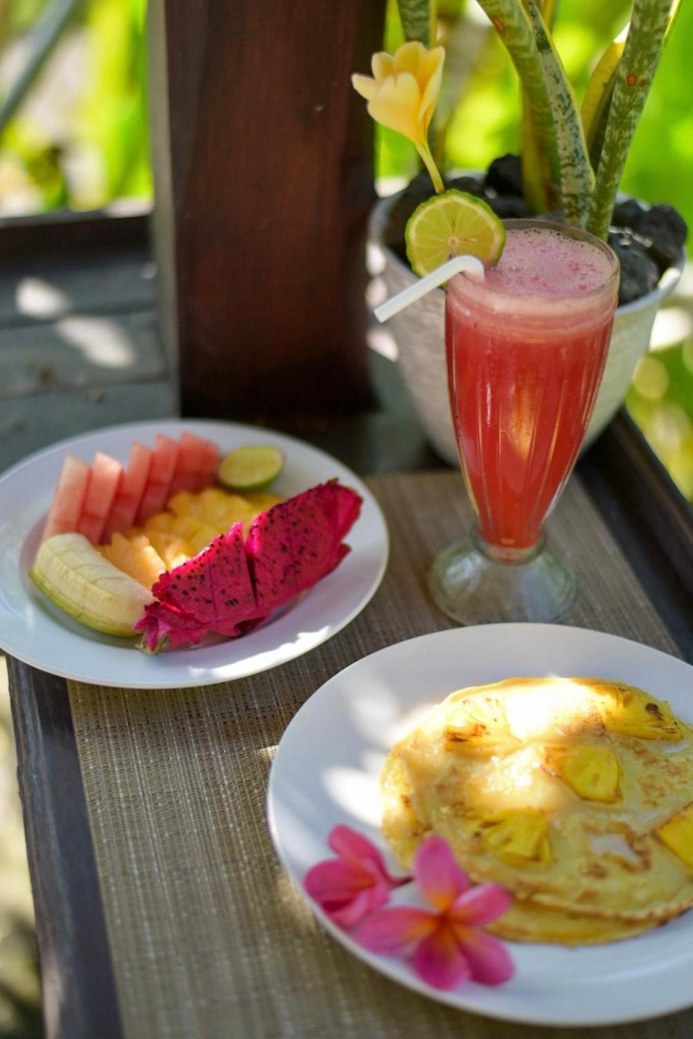 Mesari Hut Lembongan Hotel Exterior photo